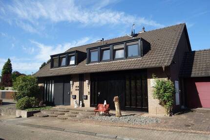 Haus Düsseldorf Hubbelrath - 7 Zimmer, 237 m&sup2;, 870.000&euro; | Angebot:21133415