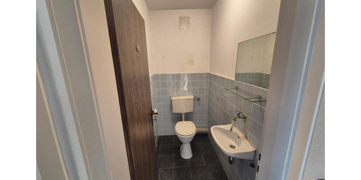 Dachgeschoßwohnung Wuppertal Gemarkung Nächstebreck - 3 Zimmer, 72 m&sup2;, 120.000&euro; | Angebot:27496402