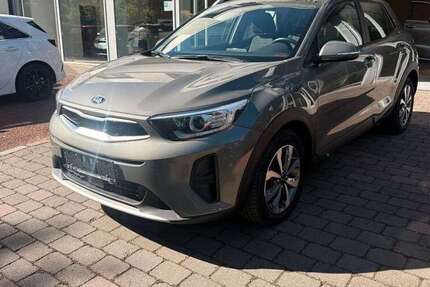 Kia Stonic 65.900 km 15.990 &euro; Dorsten 46282