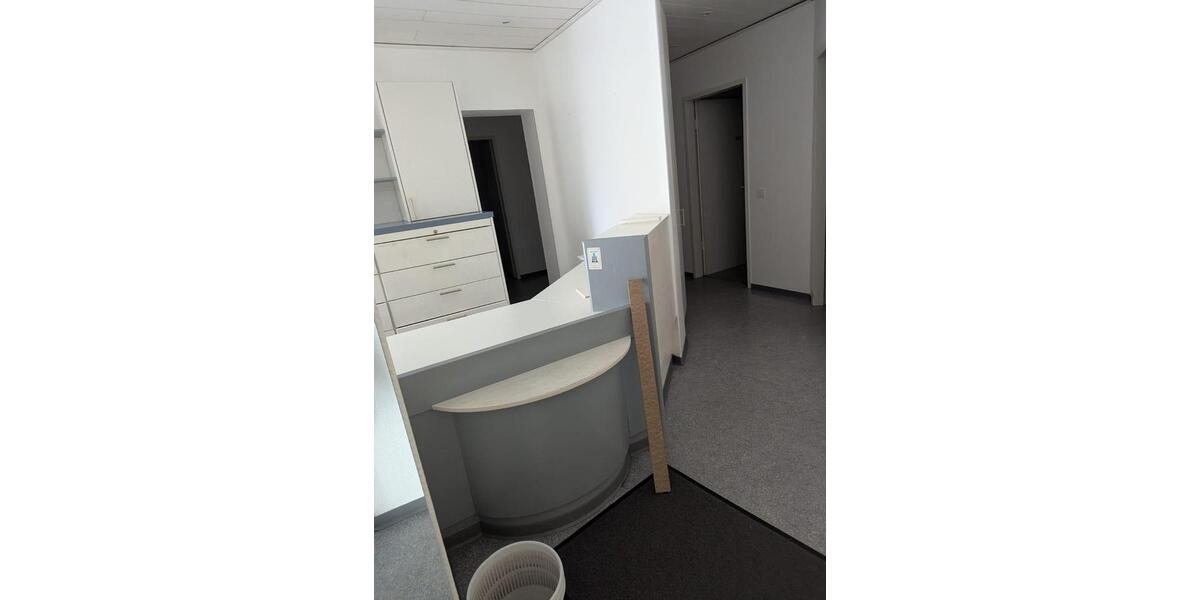 Ehemalige Zahnarztpraxis in Herne – vielseitig nutzbar für Heilberufe, Massage oder Büro zimmer