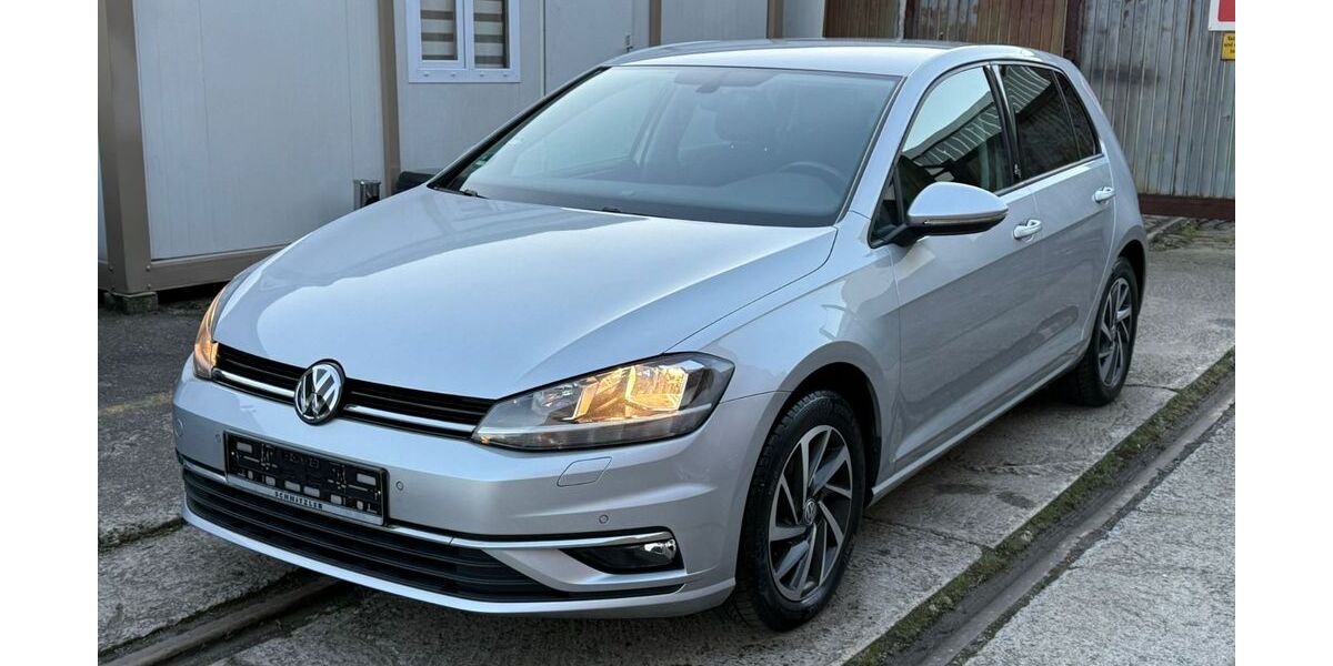 VW Golf 98.000 km 12.900 &euro; Hattingen 45525