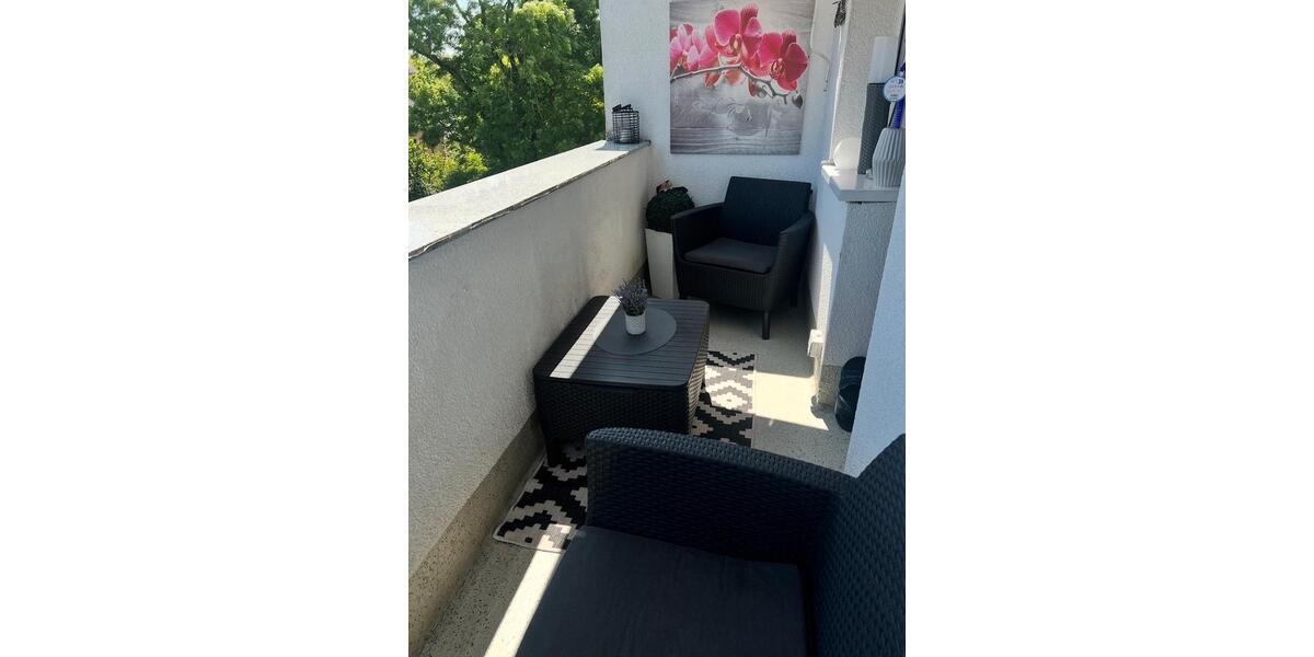 Dachgeschoßwohnung Gelsenkirchen Gelsenkirchen-Mitte - 3 Zimmer, 80 m&sup2;, 500&euro; | Angebot:25656495