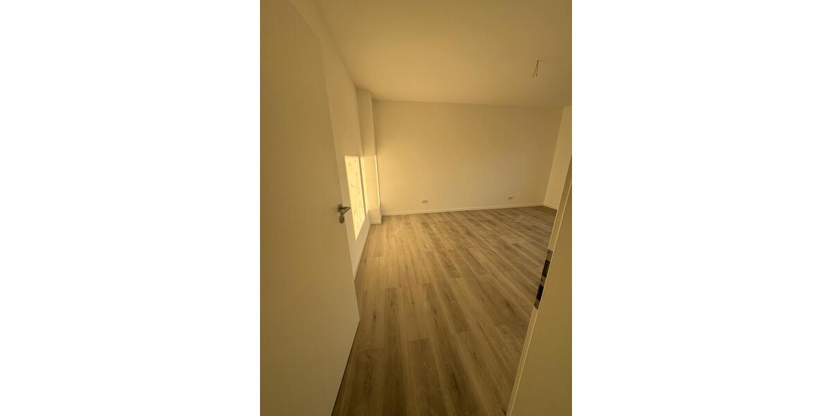 Verkauf: Kernsanierte Wohnung | 1. OG | Neubauniveau 4 zimmer