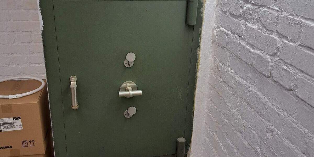 Gewerbeobjekt Duisburg Untermeiderich - 6 Zimmer, 380 m&sup2;, 3.200&euro; | Angebot:25799436