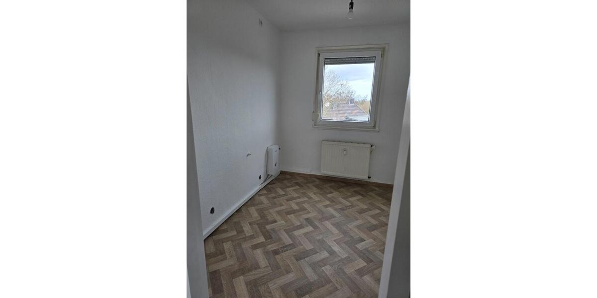 Dachgeschoßwohnung Velbert Velbert-Mitte - 3.5 Zimmer, 70 m&sup2;, 650&euro; | Angebot:25405142