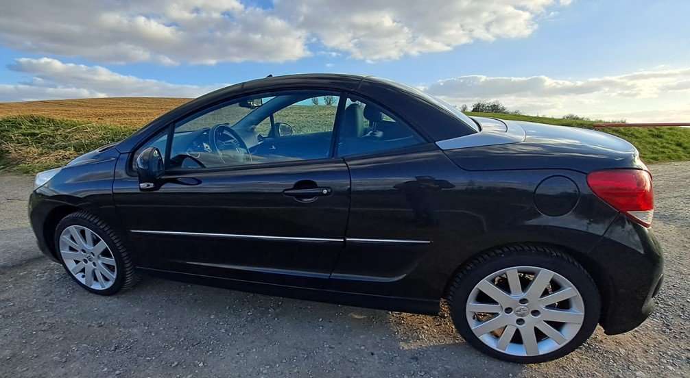 Peugeot 207 128.520 km 3.500 € Essen 45307