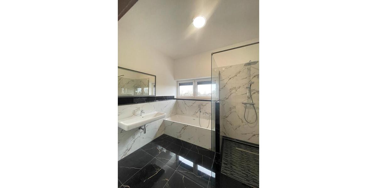 Einfamilienhaus Wülfrath - 4 Zimmer, 125 m&sup2;, 2.350&euro; | Angebot:24492432