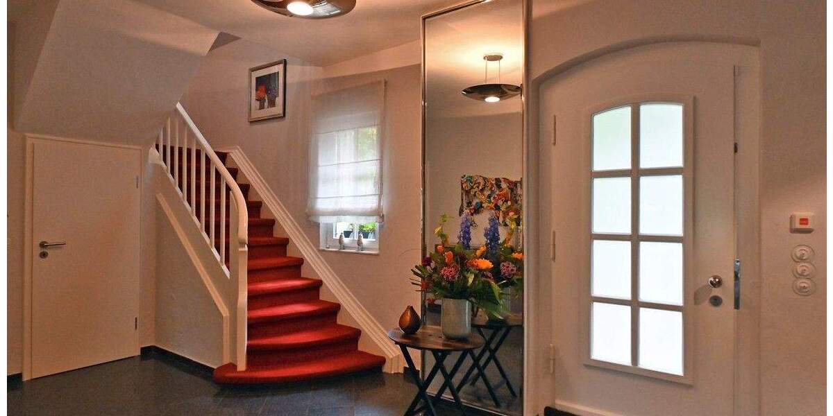 Einfamilienhaus Essen Werden - 6 Zimmer, 242 m&sup2;, 1.350.000&euro; | Angebot:23940492