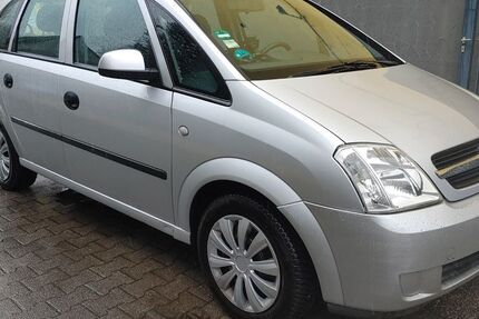 Opel Meriva 124.500 km 2.450 &euro; Essen 45326