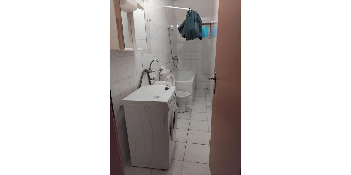 Dachgeschoßwohnung Bochum Bochum-Mitte - 4 Zimmer, 57 m&sup2;, 650&euro; | Angebot:25831729