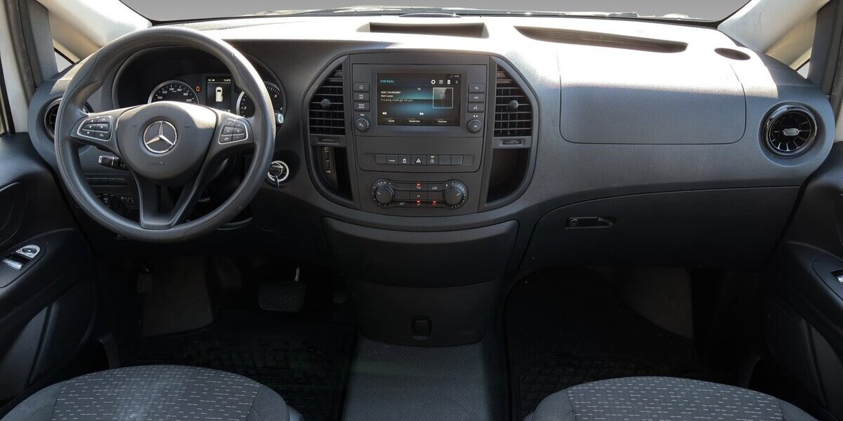 Mercedes-Benz Vito Pro 114 CDI lang Tourer Navi Kamera Autom 129.987 km 25.900 &euro; Wuppertal 42327