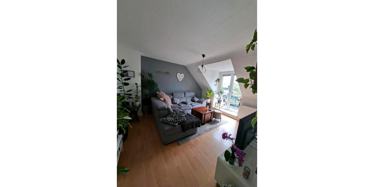 Dachgeschoßwohnung Essen Stadtbezirk IV - 3 Zimmer, 67 m&sup2;, 855&euro; | Angebot:26441293