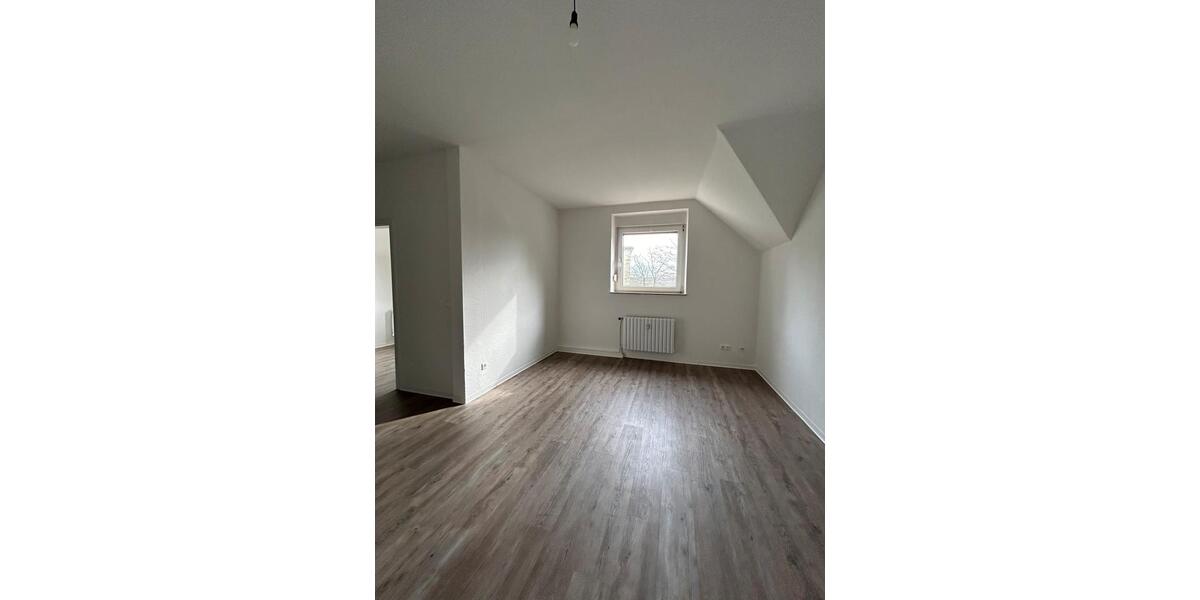 Dachgeschoßwohnung Recklinghausen Berghausen - 4.5 Zimmer, 81 m&sup2;, 1.050&euro; | Angebot:25641730