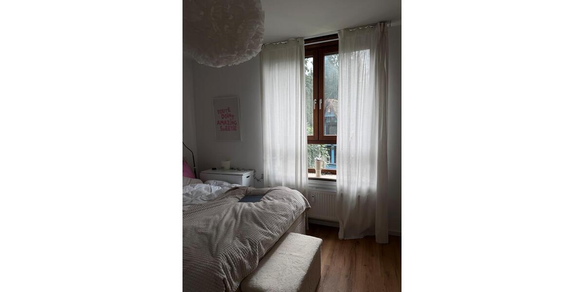 Erdgeschoßwohnung Essen Stadtbezirk II - 1 Zimmer, 30 m&sup2;, 275&euro; | Angebot:25718217