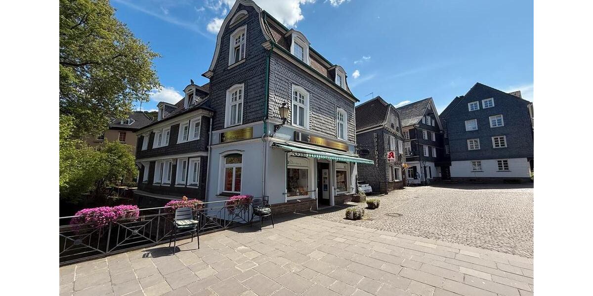 Historischer Charme in Toplage – Ihre attraktive Ladenfläche in Velbert-Langenberg zimmer