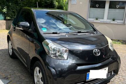 Toyota IQ 230.000 km 2.650 € Mülheim 45468
