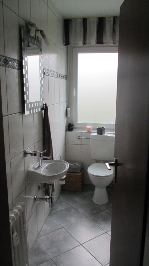 Provisionsfrei* Mehrfamilienhaus, 4 WE in Top Lage, EG 92 qm mit Garten u. Garage frei