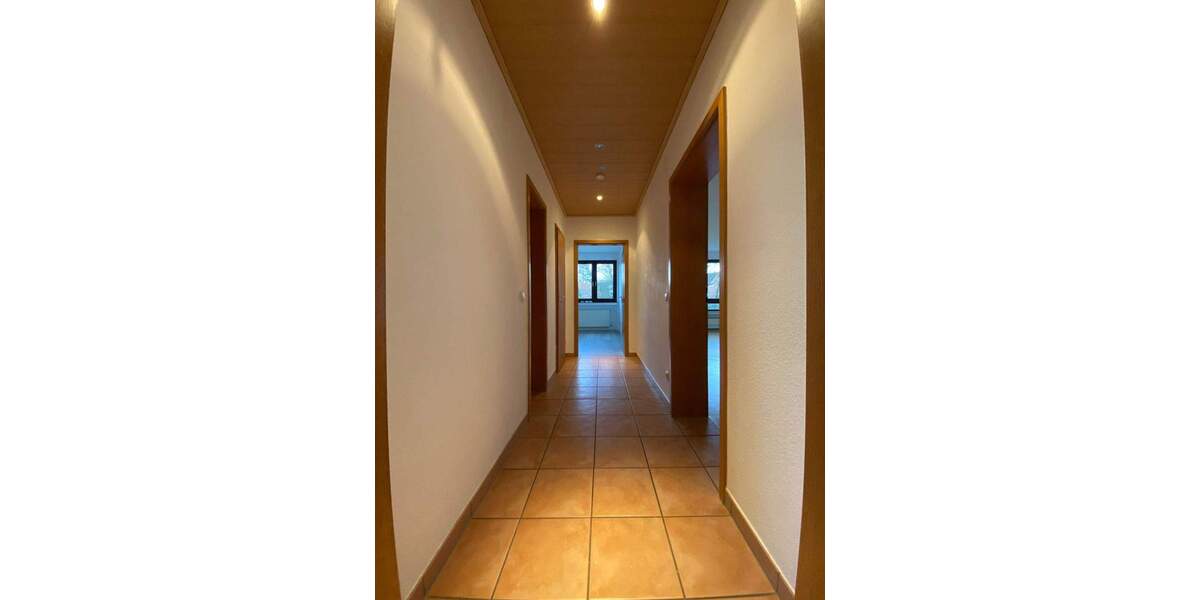 Etagenwohnung Essen Schönebeck - 5 Zimmer, 119 m&sup2;, 1.000&euro; | Angebot:25774953