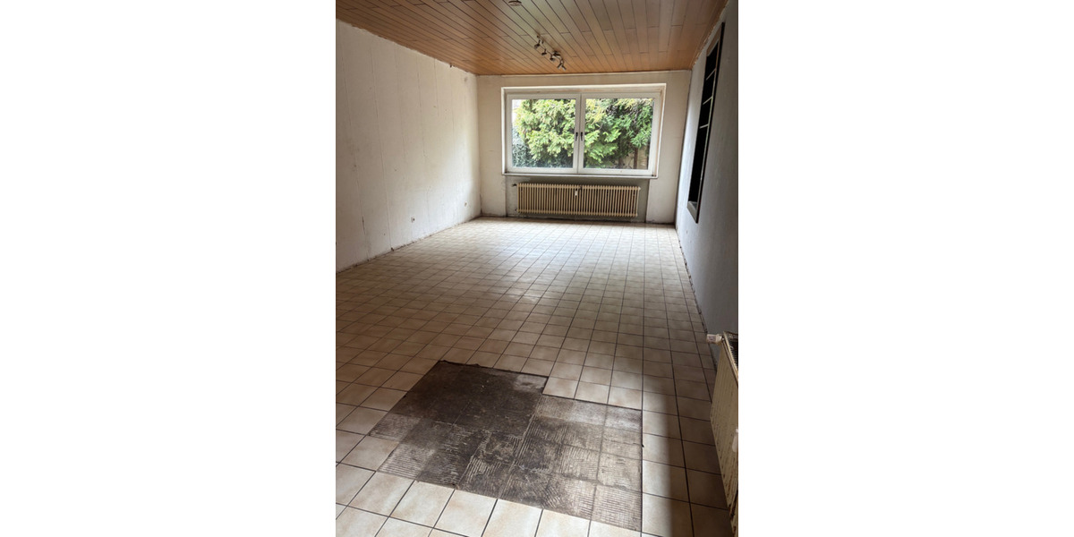 Erdgeschoßwohnung Duisburg Mittelmeiderich - 1 Zimmer, 47 m&sup2;, 295&euro; | Angebot:25781065