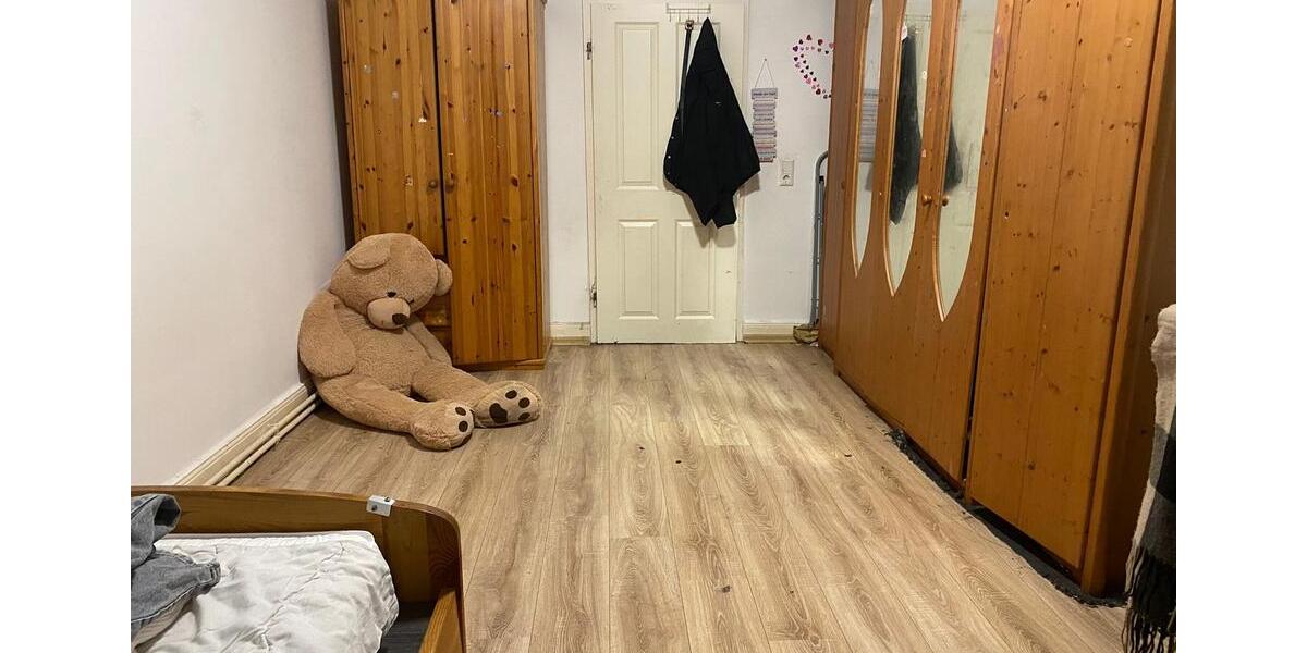 Etagenwohnung Wuppertal Gemarkung Langerfeld - 4.5 Zimmer, 135 m&sup2;, 1.330&euro; | Angebot:25580128