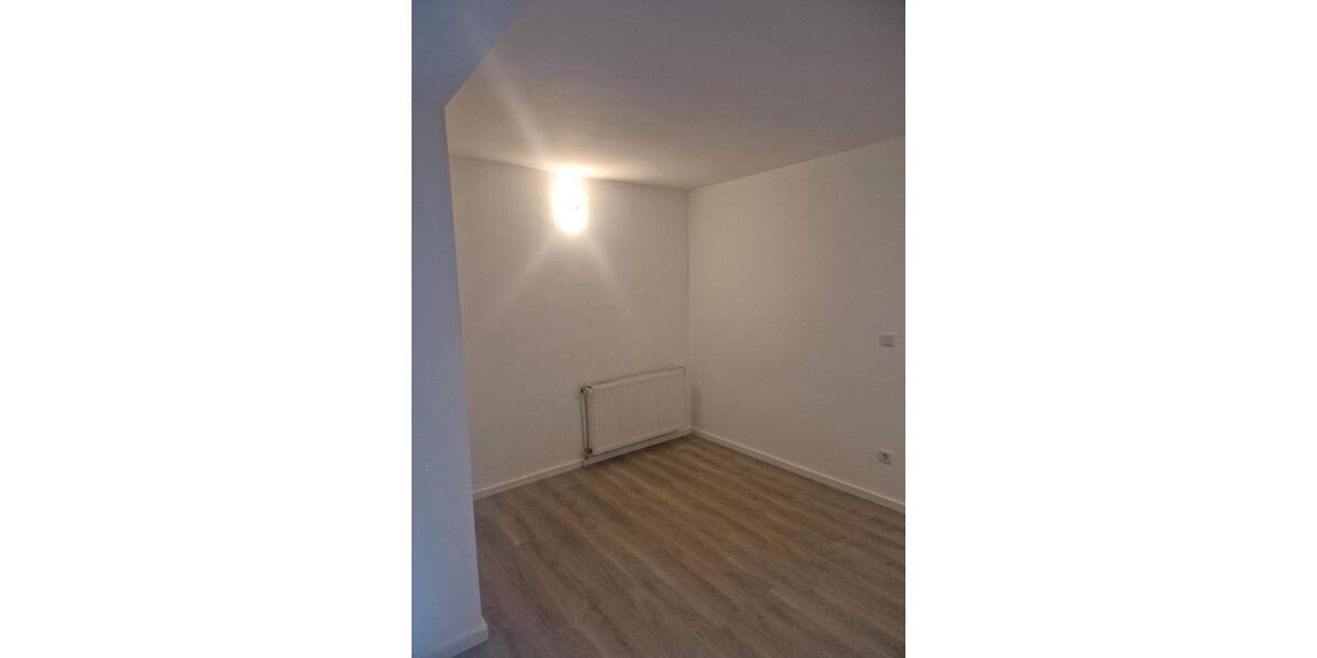Erdgeschoßwohnung Ratingen Tiefenbroich - 2 Zimmer, 76 m&sup2;, 1.200&euro; | Angebot:25309649