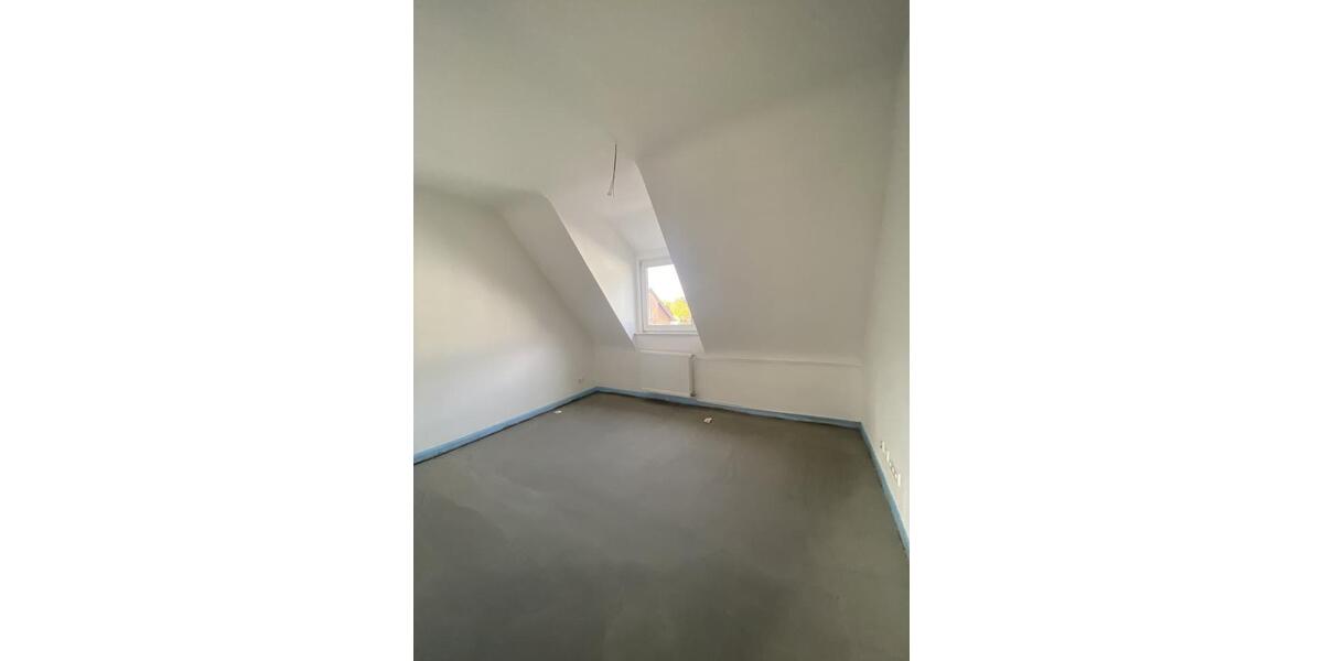 Dachgeschoßwohnung Bottrop Batenbrock - 3.5 Zimmer, 47 m&sup2;, 444&euro; | Angebot:25850566