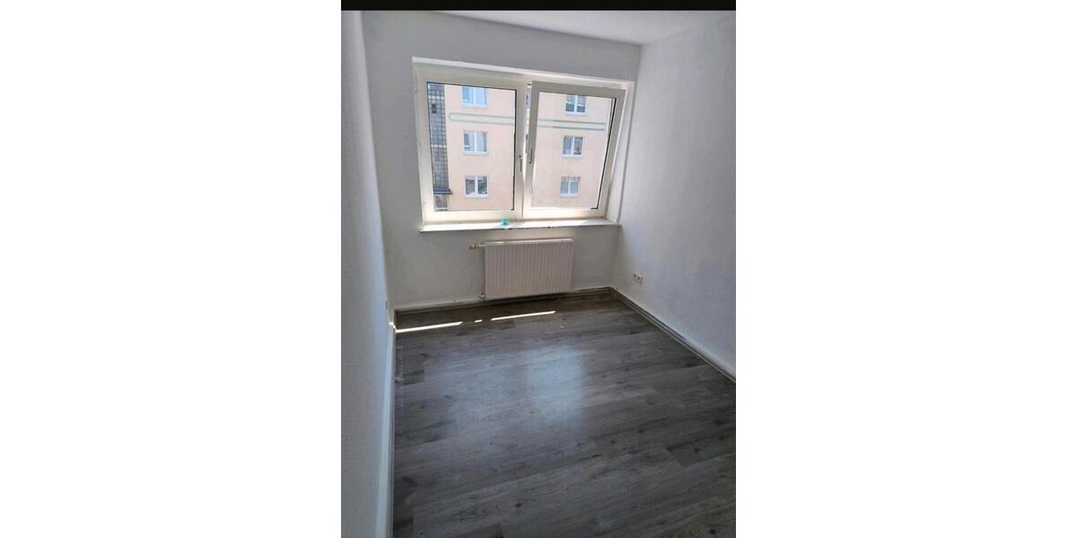 Etagenwohnung Bottrop Feldhausen - 4 Zimmer, 80 m&sup2;, 750&euro; | Angebot:26300584