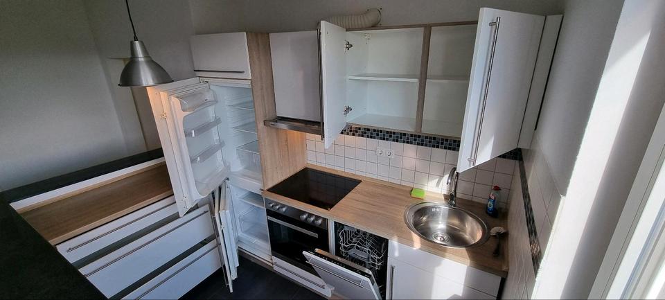 Dachgeschoßwohnung Essen Stadtbezirk V - 2.5 Zimmer, 75 m&sup2;, 940&euro; | Angebot:25304043
