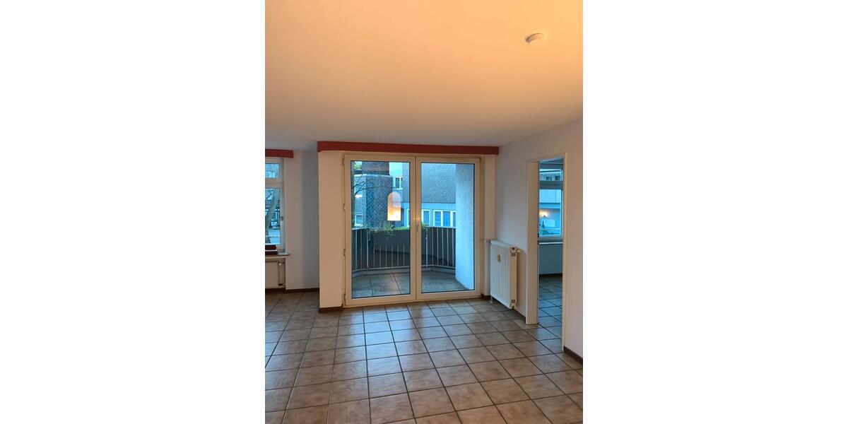 Etagenwohnung Hattingen - 3.5 Zimmer, 82 m&sup2;, 780&euro; | Angebot:26456090