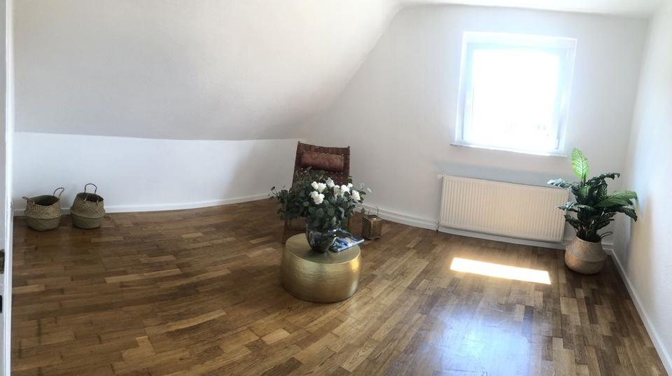 Dachgeschoßwohnung Essen Stadtbezirk IX - 2 Zimmer, 48 m&sup2;, 520&euro; | Angebot:26221222