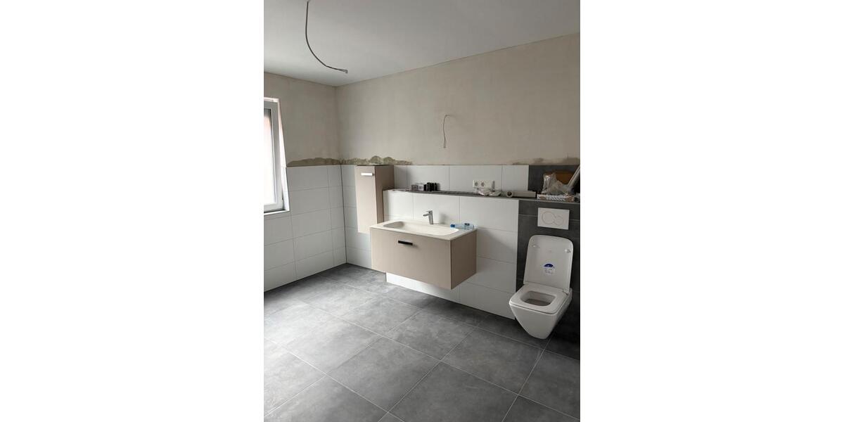 Provisionsfrei* Das letzte EinfamilienhausMittelhaus mit PV+Speicher 10,4 KW+Garage 140m zum Rheinufer Energiebedarf 22,4 kWhm2a - Einfamilienhaus Duisburg Essenberg | Angebot:27447235