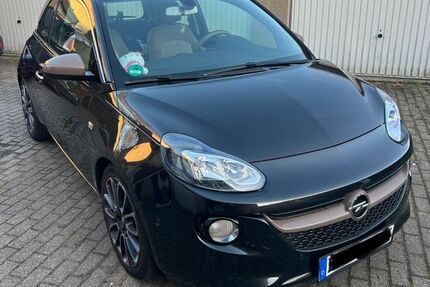 Opel Adam 135.658 km 7.900 € Oberhausen 46049
