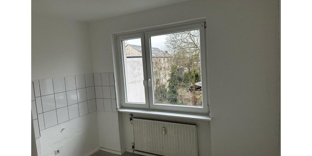 von privat: 3-Zimmerwohnung in Oberhausen Lirich zentrale Lage 3 zimmer