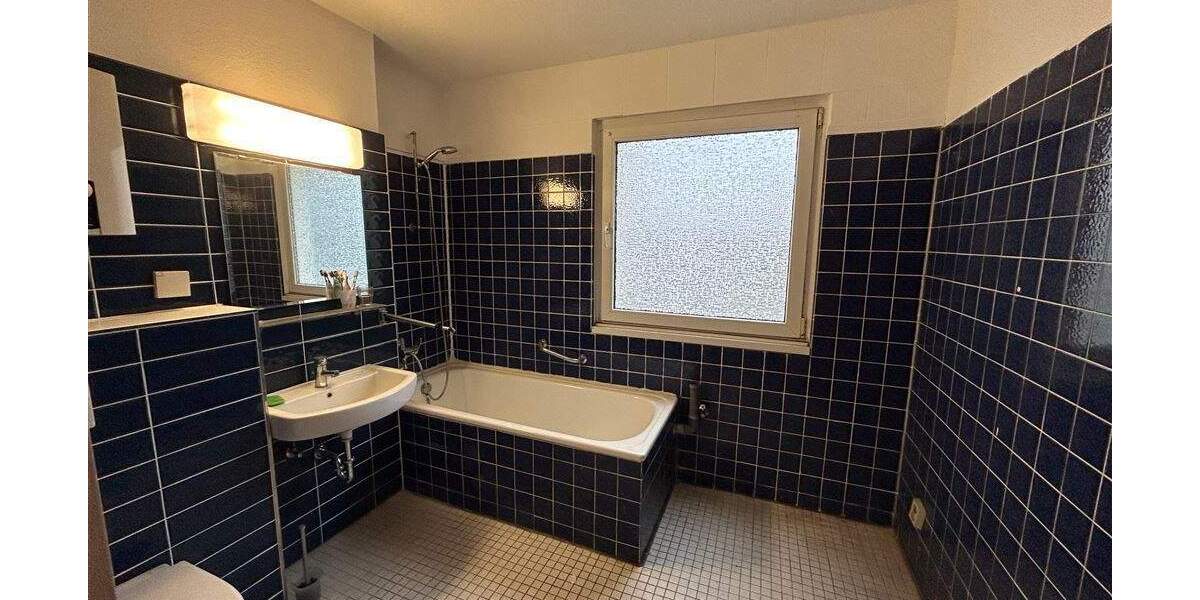 Attraktive 3,5-Zimmer-Eigentumswohnung mit Balkon und Personenaufzug im gepflegten Mehrfamilienhaus 3 zimmer