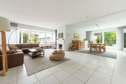 Haus zum Mieten in Essen Heisingen 2.500 € 260 m²