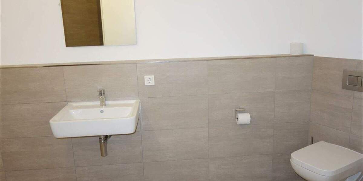 Etagenwohnung Düsseldorf Flingern Nord - 3 Zimmer, 117 m&sup2;, 1.879&euro; | Angebot:25645621