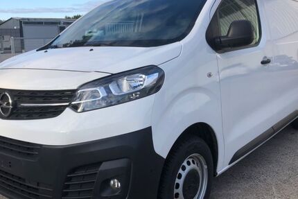 Opel Vivaro 79.499 km 15.490 € Essen 45309