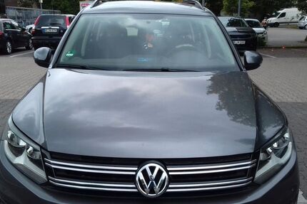 VW Tiguan 77.000 km 11.200 &euro; Recklinghausen 45657