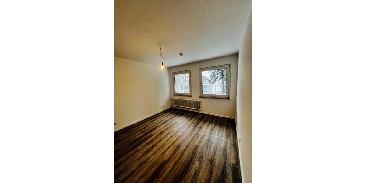 Tolle helle 2 Zimmer Wohnung mit BALKON 2 zimmer