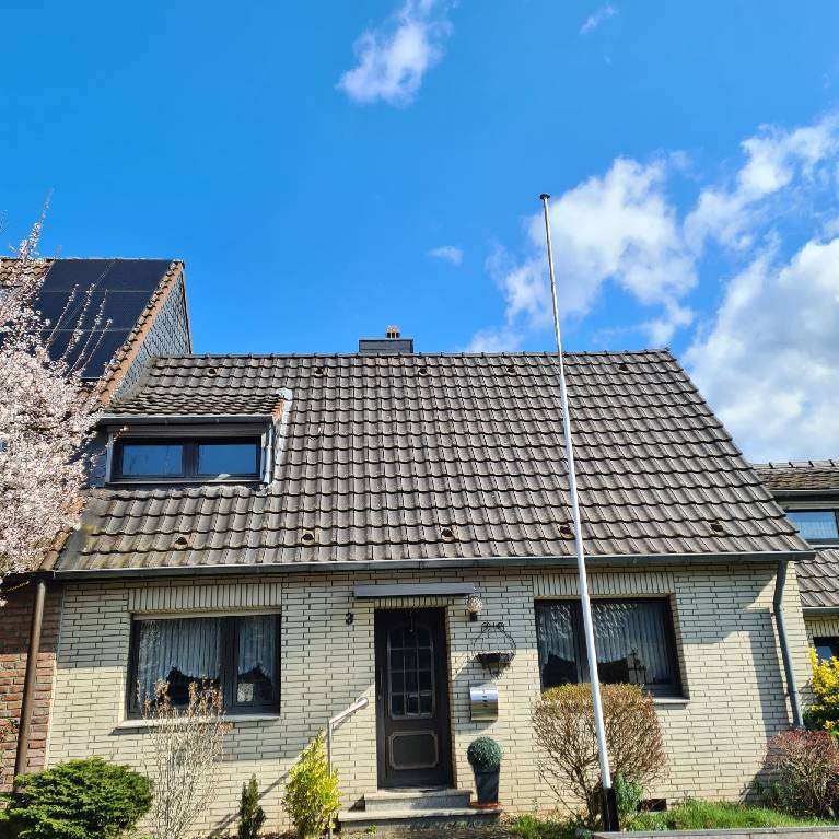 Haus zum Kaufen in Neuss 450.000 € 170 m²