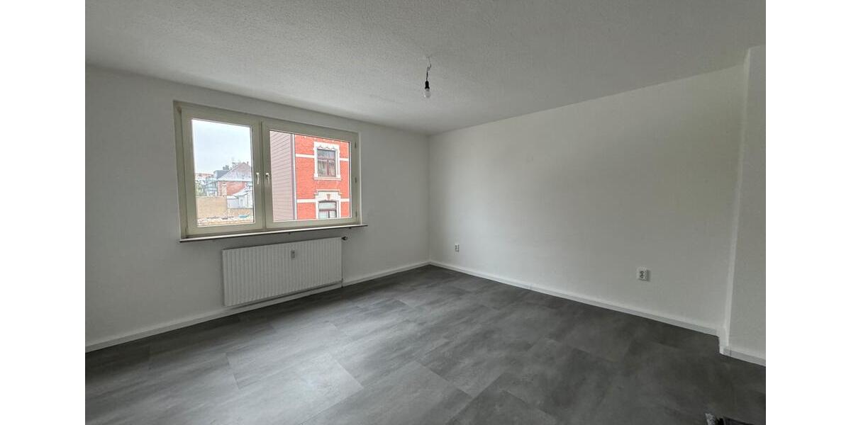 4-Zimmer-Wohnung, 100,8 m² mit Kamin neue Einbauküche ruhige Lage 4 zimmer