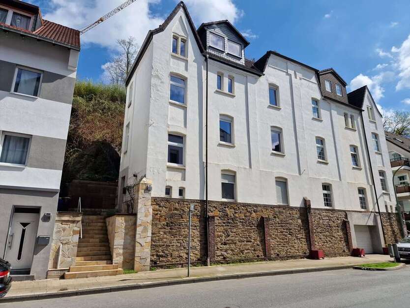 Haus zum Kaufen in Essen 450.000 € 219 m²