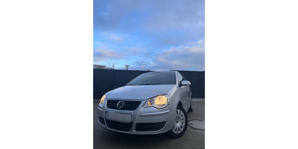 VW Polo 43.700 km 4.499 &euro; Essen 45359