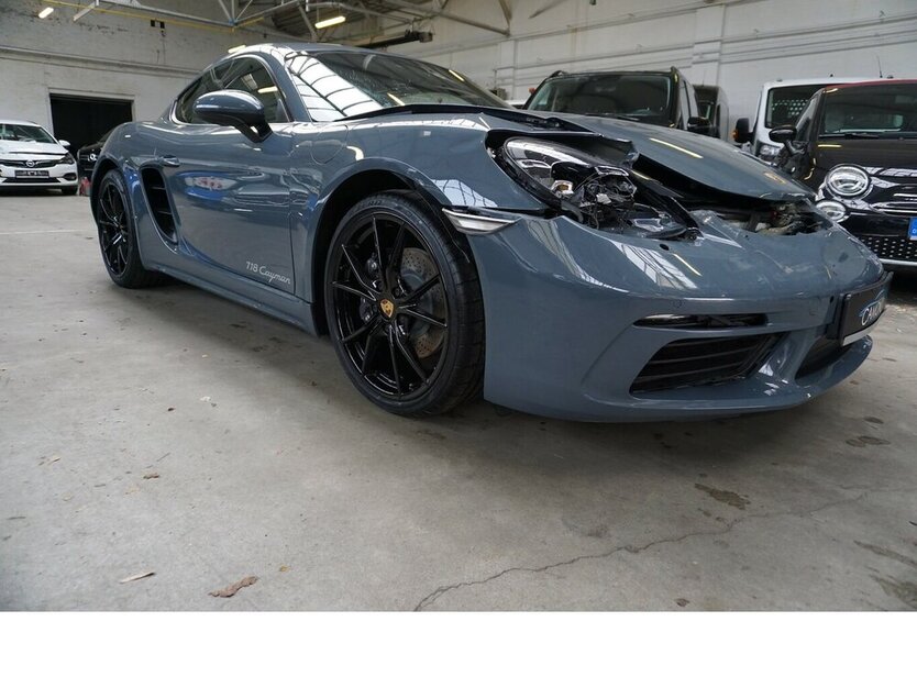 Porsche Cayman 718 Leder Bose Kamera 20´ Sportsitze Plus 54.642 km 32.900 € Wuppertal 42327