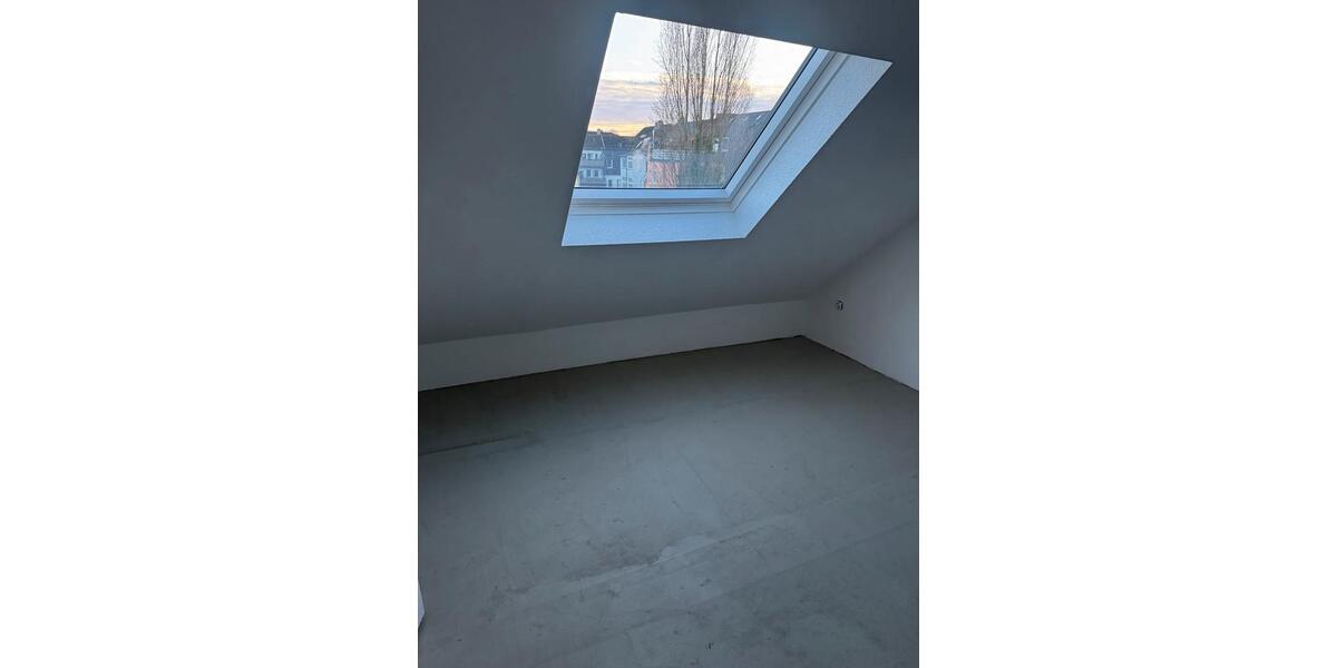 Dachgeschoßwohnung Gelsenkirchen Gelsenkirchen-Nord - 4 Zimmer, 103 m&sup2;, 1.200&euro; | Angebot:25638798