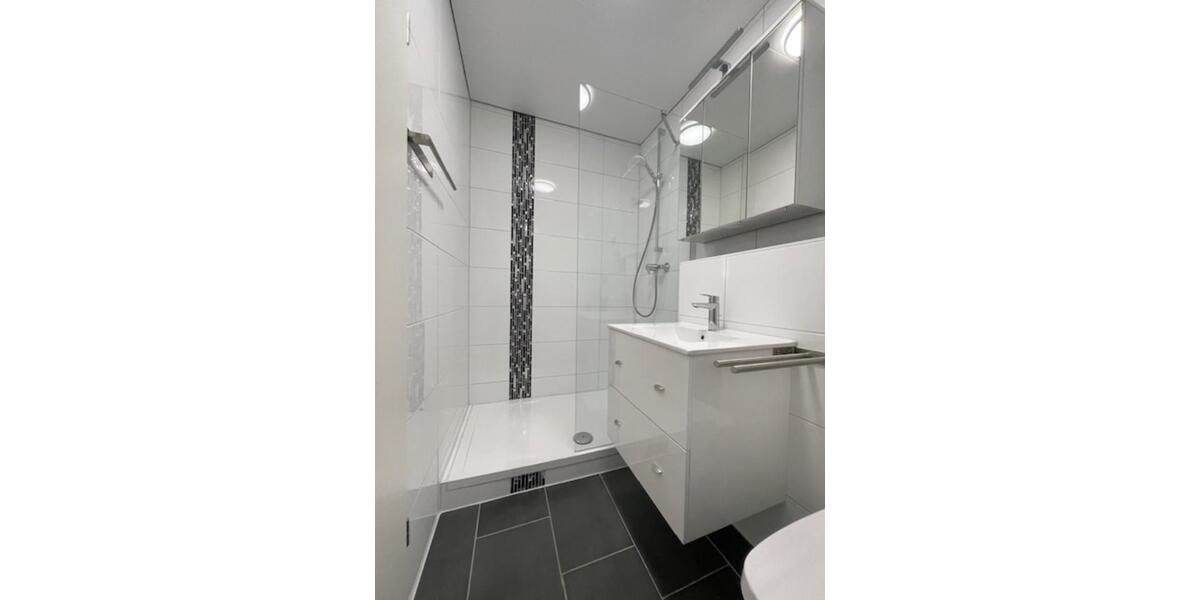 Dachgeschoßwohnung Heiligenhaus - 2 Zimmer, 42 m&sup2;, 410&euro; | Angebot:25418594