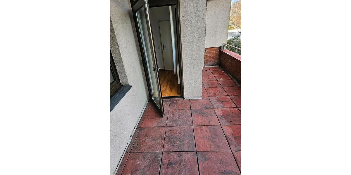 Große helle 3 Zimmer wohnung zum wermiten 1 zimmer