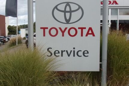 Toyota C-HR 110.805 km 19.950 &euro; Ratingen 40882