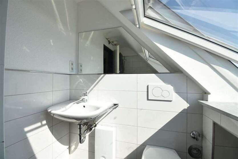 Wohnung zum Kaufen in Düsseldorf 129.000 € 24.62 m²