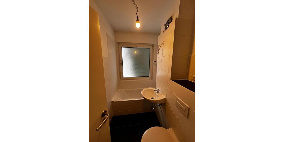 Tolle helle 2 Zimmer Wohnung mit BALKON 2 zimmer